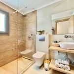 Cielo With Private Pool In Canal D'amour By Dadovillas