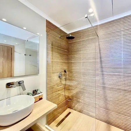 Cielo With Private Pool In Canal D'amour By Dadovillas Villa *