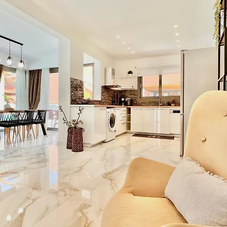 Cielo With Private Pool In Canal D'amour By Dadovillas Sidárion